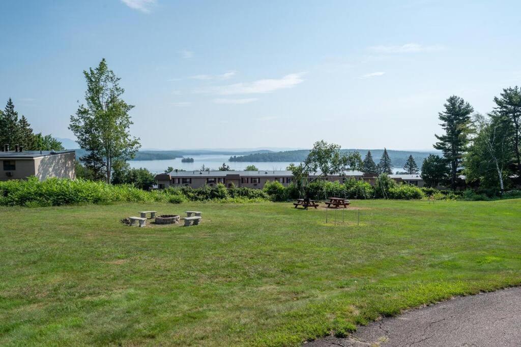 Cute Cedar Lodge Studio With Balcony & Lake Views! Laconia Exteriör bild